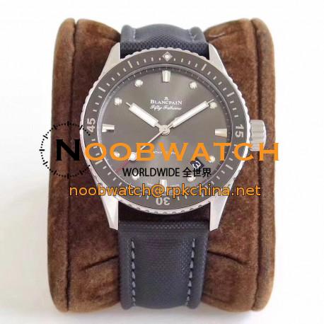 Replica Blancpain Fifty Fathoms Bathyscaphe 5000-1110-B52A ZF Stainless Steel Shiny Black Dial Swiss 1315