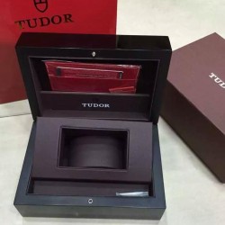 Replica Tudor Box Set